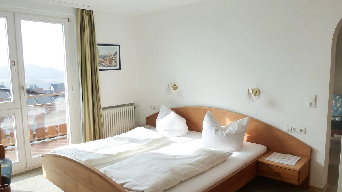 Radolfzell am Bodensee Apartment | Doppelzimmer Komfort mit eigenem Bad oder Dusche und WC