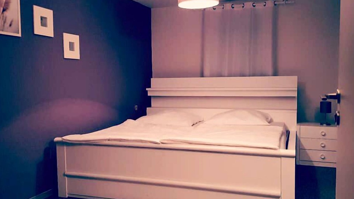 Bad Liebenzell Apartment | Doppelzimmer 16 qm mit Dusche