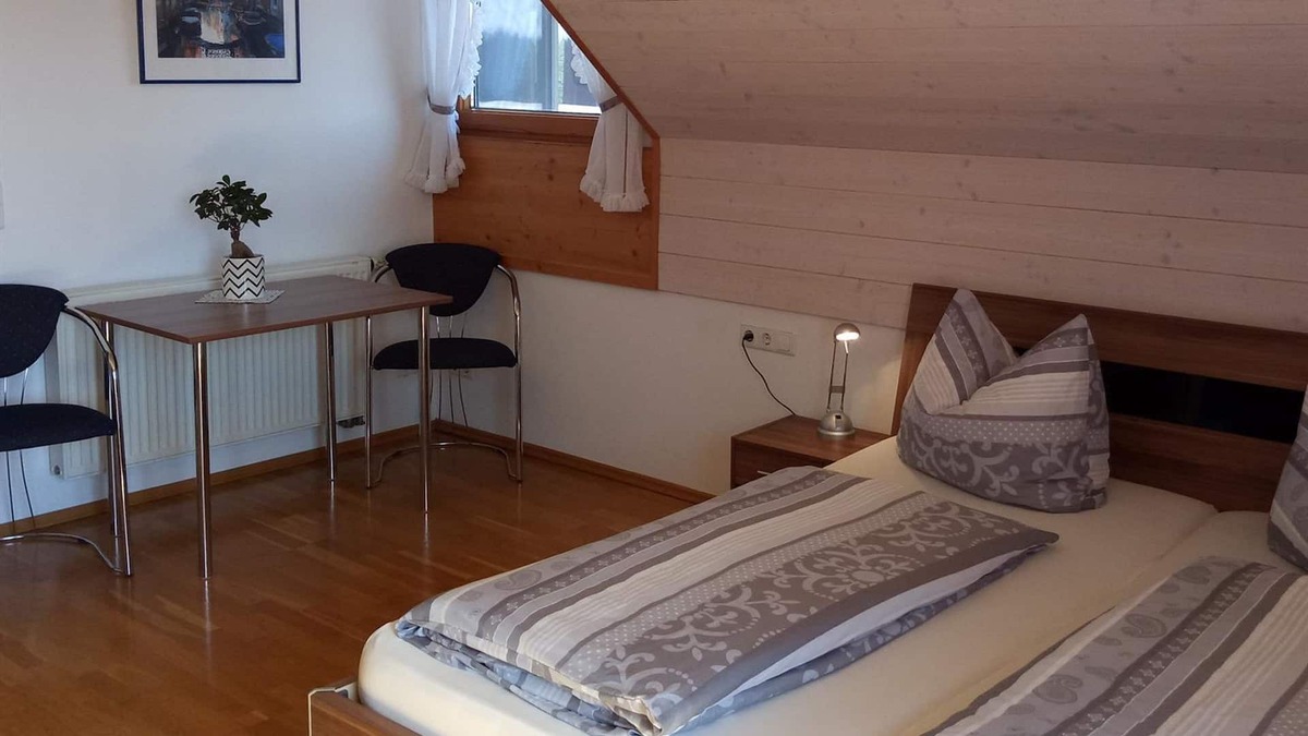 Amtzell Apartment | Doppelzimmer 2 - Gasthof Grüner Baum "kongo"