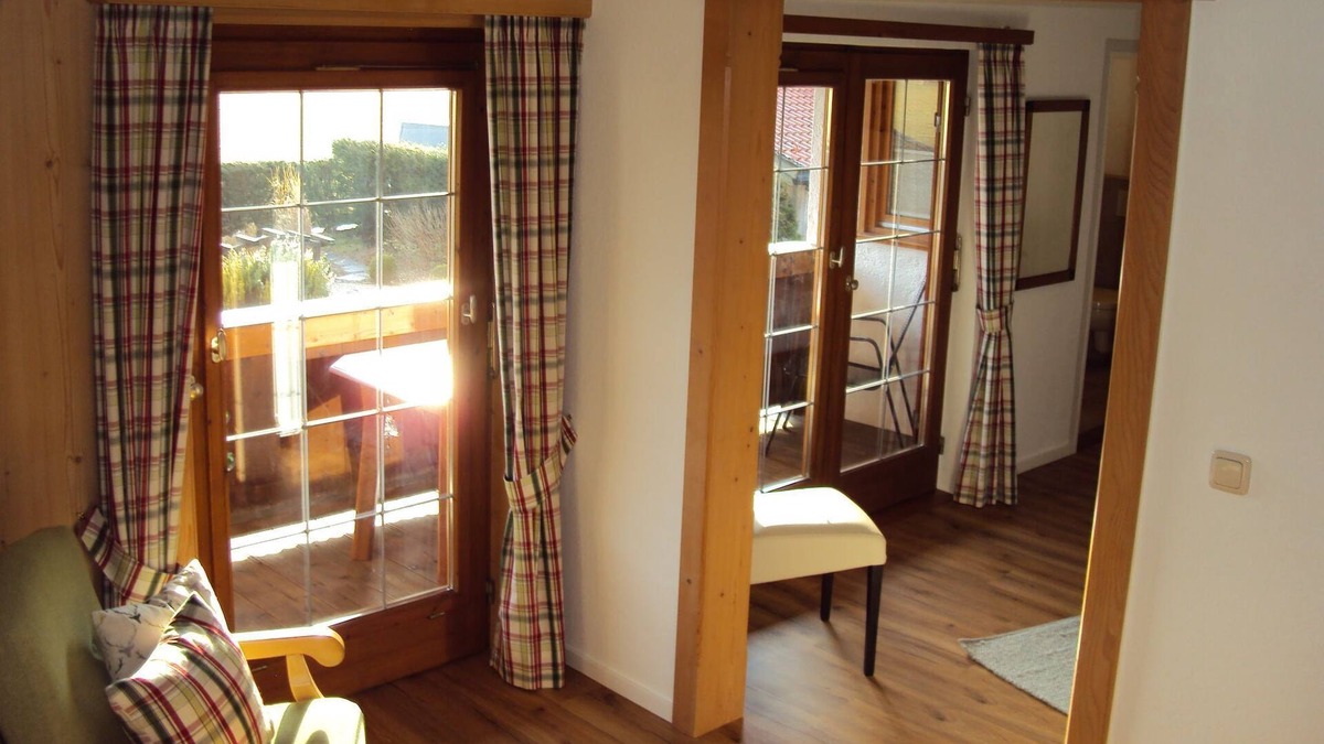 Egern Apartment | Doppelzimmer 35 qm 1. Stock - Gästehaus Fischer