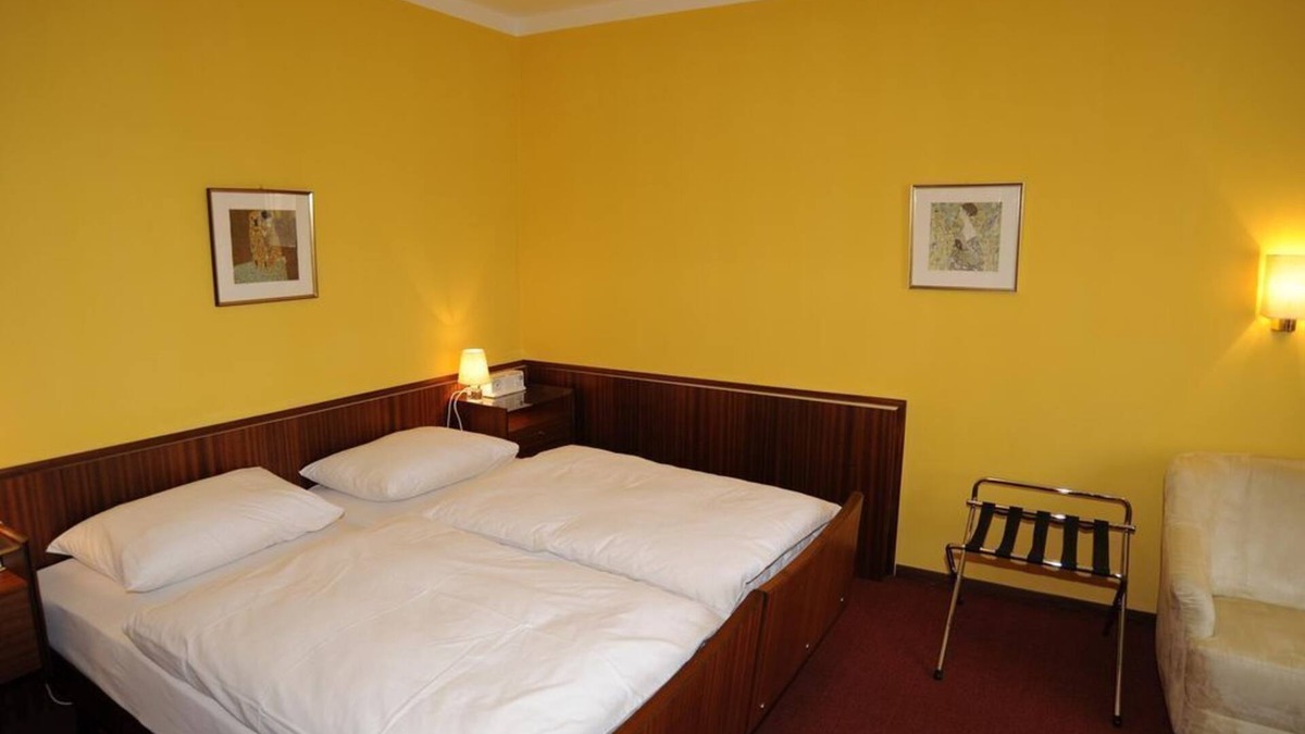 Fuerstenfeld Bed & Breakfast | Doppelzimmer 42 - B³ Barbara's Bed & Breakfast