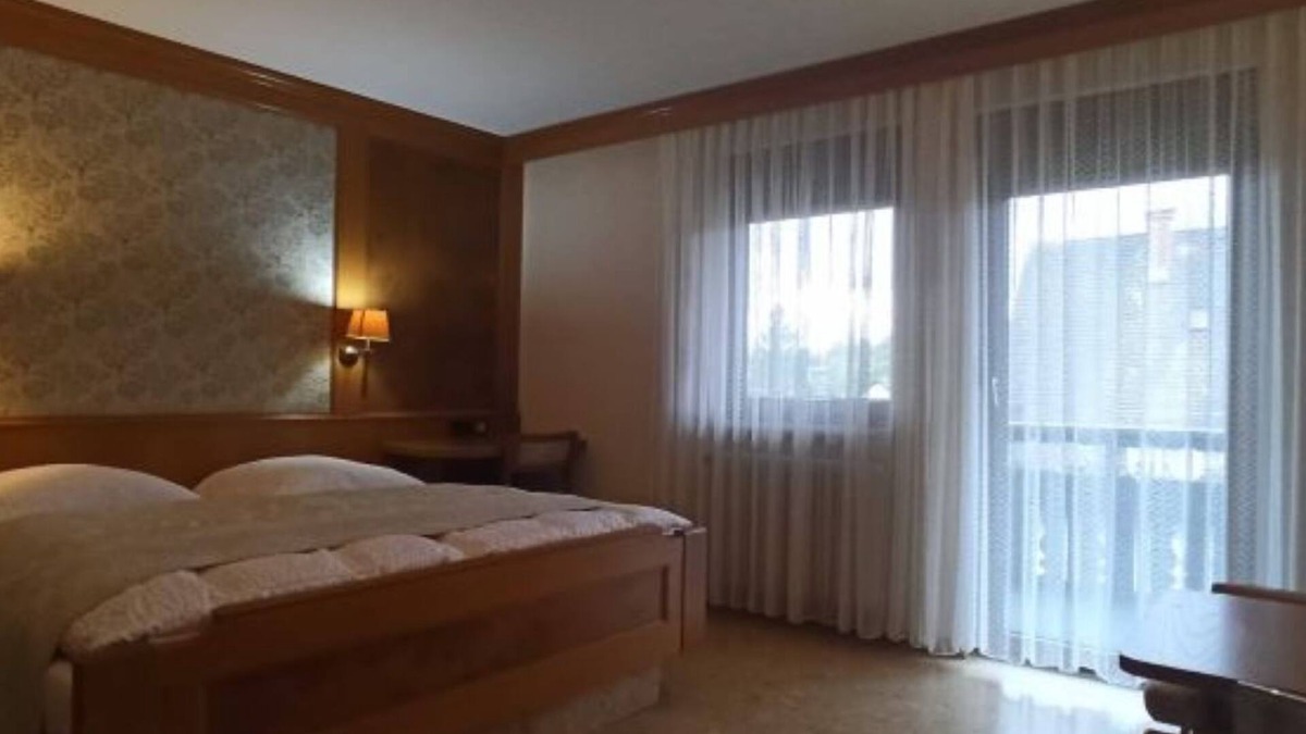 Donaueschingen Apartment | Doppelzimmer Comfort, Retro mit Balkon, 1 Doppelbett