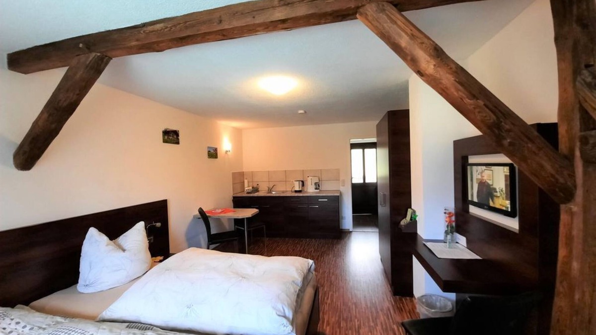 Unterwurschnitz Apartment | Doppelzimmer, Dusche, WC, Birkenpöhl - Ferienhof Wilfert