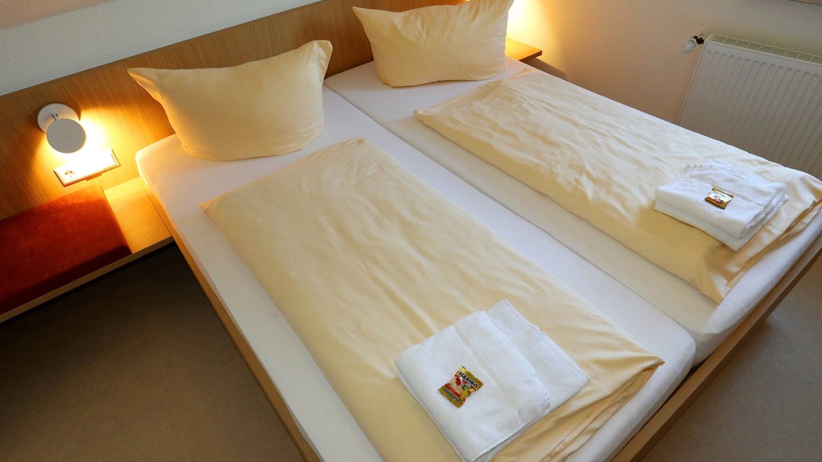Rheinhausen Cottage | Doppelzimmer, Kat A, Nichtraucher, WC und Dusche - Hotel Werneths Landgasthof Hirschen