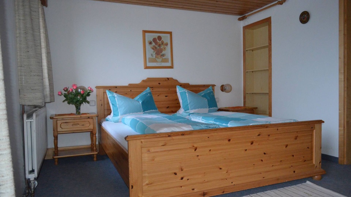 Bonndorf Apartment | Doppelzimmer mit Balkon