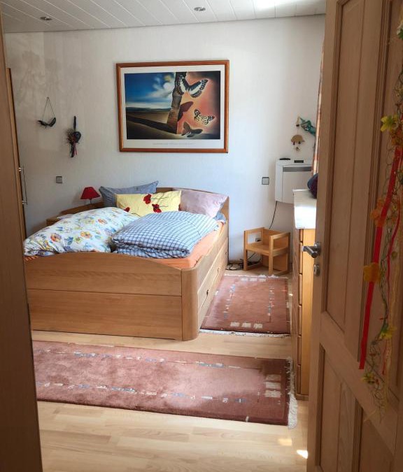 Winningen House | Doppelzimmer mit Wasserbett