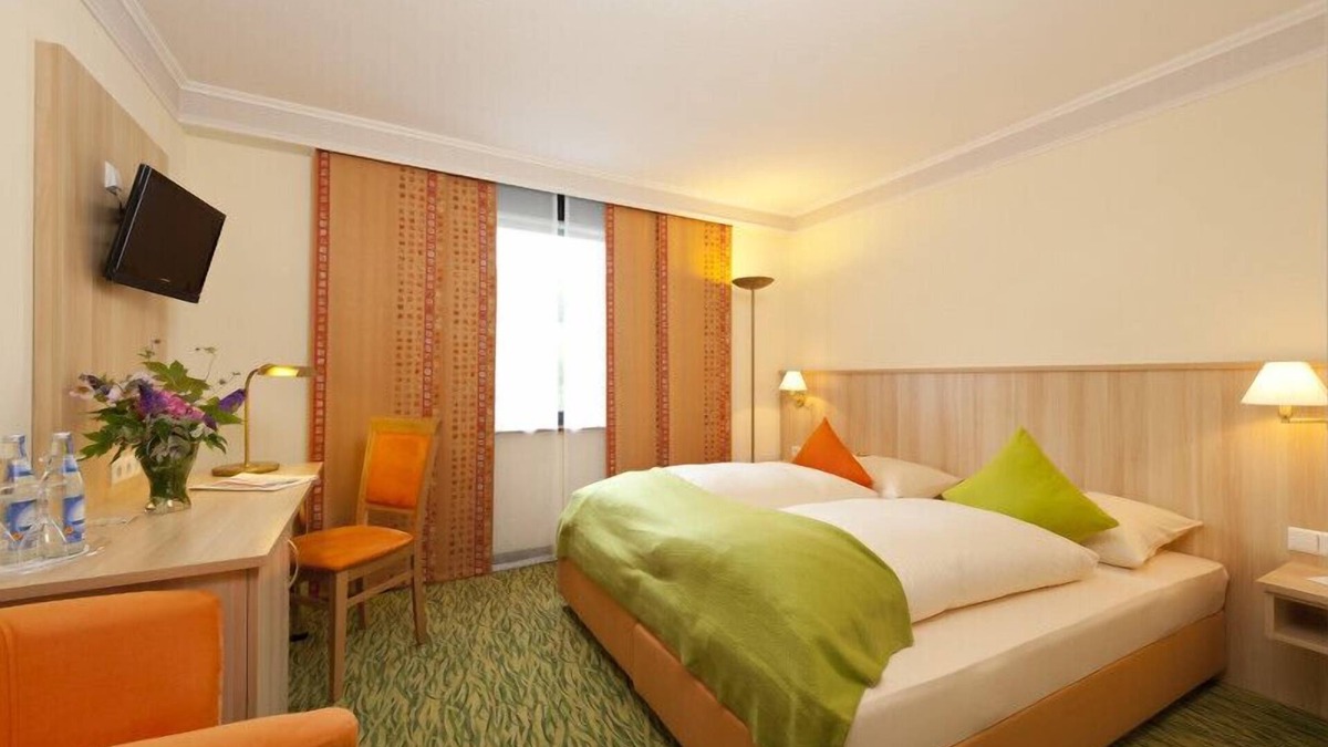 Heidenheim an der Brenz Apartment | Doppelzimmer Superior mit Dusche/wc
