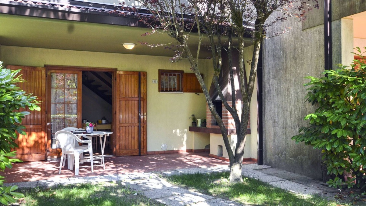 Bibione Lido del Sole House | Dora & Le Pinetine (BIB675) by Interhome