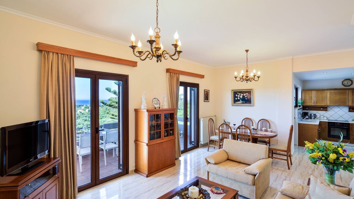 Maleme Condo | Dora's House - A sea view 3-bedroom luxury apartment