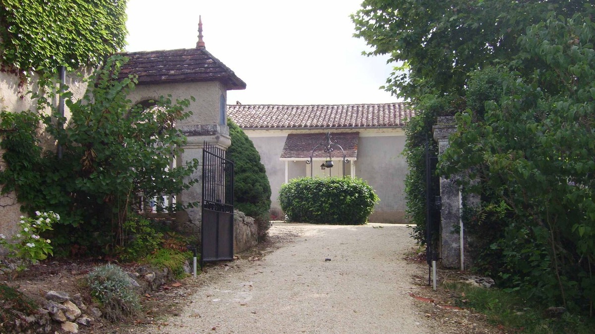 Saint-Vincent-sur-l'Isle House | Dordogne Périgord restored house with private pool
