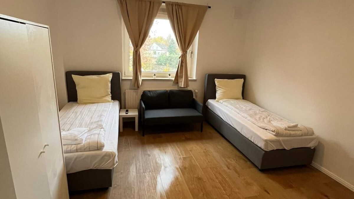 Neumuenster House | Dorfstraße 22 W1 - 3 bedrooms with parking space