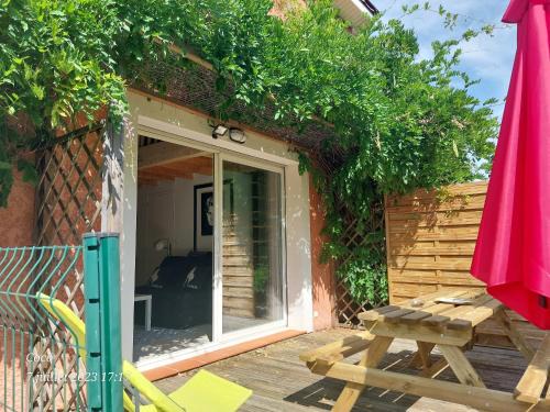 Montauban Apartment | DORMIR A MONTAUBAN Logements Carreyrat Calme et Verdoyant