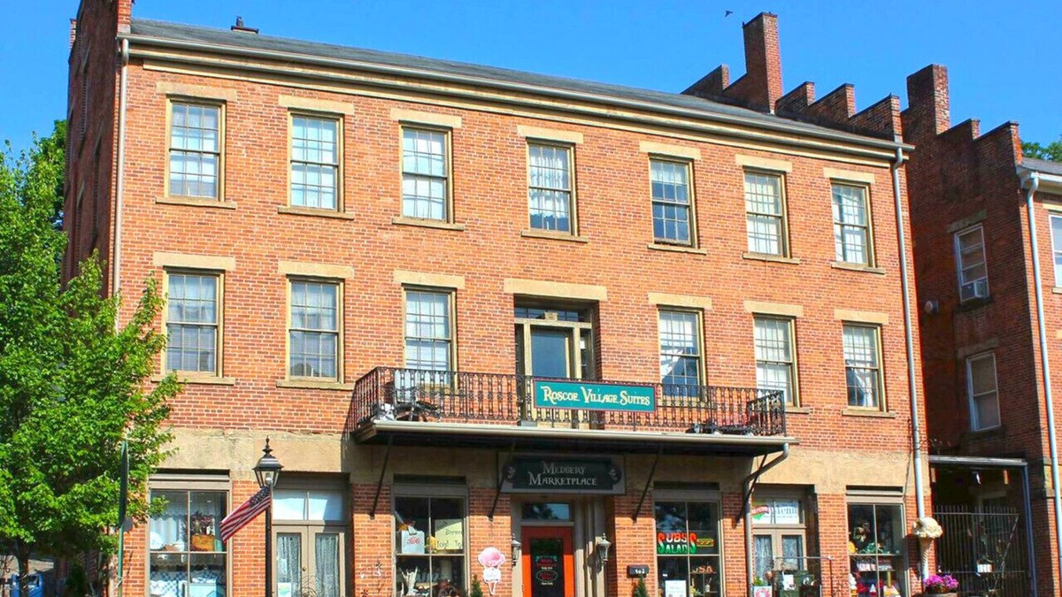 Coshocton Apartment | Dottie's Place in Heart of Historic Roscoe Village