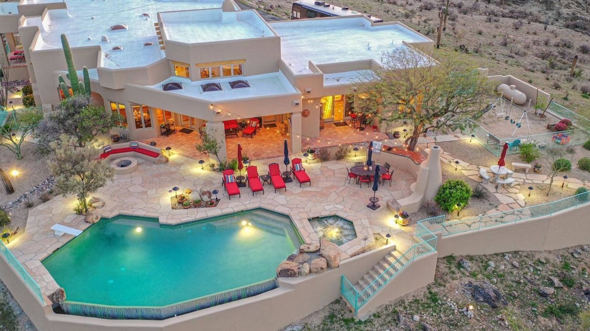 Cave Creek House | Double D Ranch- Heated Pool, Hot Tub & Endless Views!