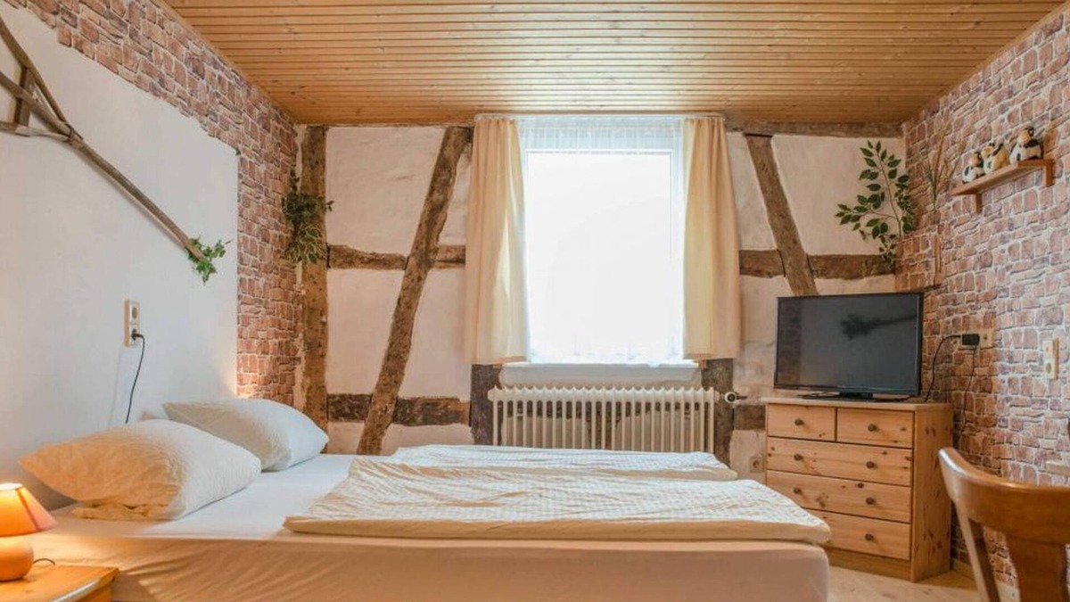 Geislingen an der Steige Apartment | Double room with shower or bathtub and WC