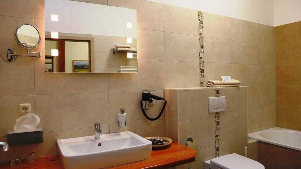 Liepen House | Double Deluxe - Hotel & Restaurant Am Peenetal
