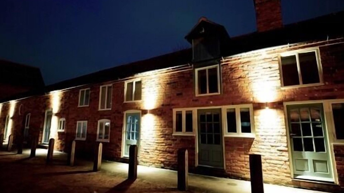 Wem House | Double Ensuite at The Coaching Barns