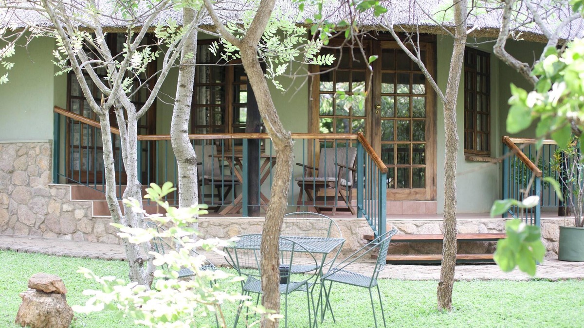 Bulawayo Apartment | Double Lodge in Natural African Bush - 2111