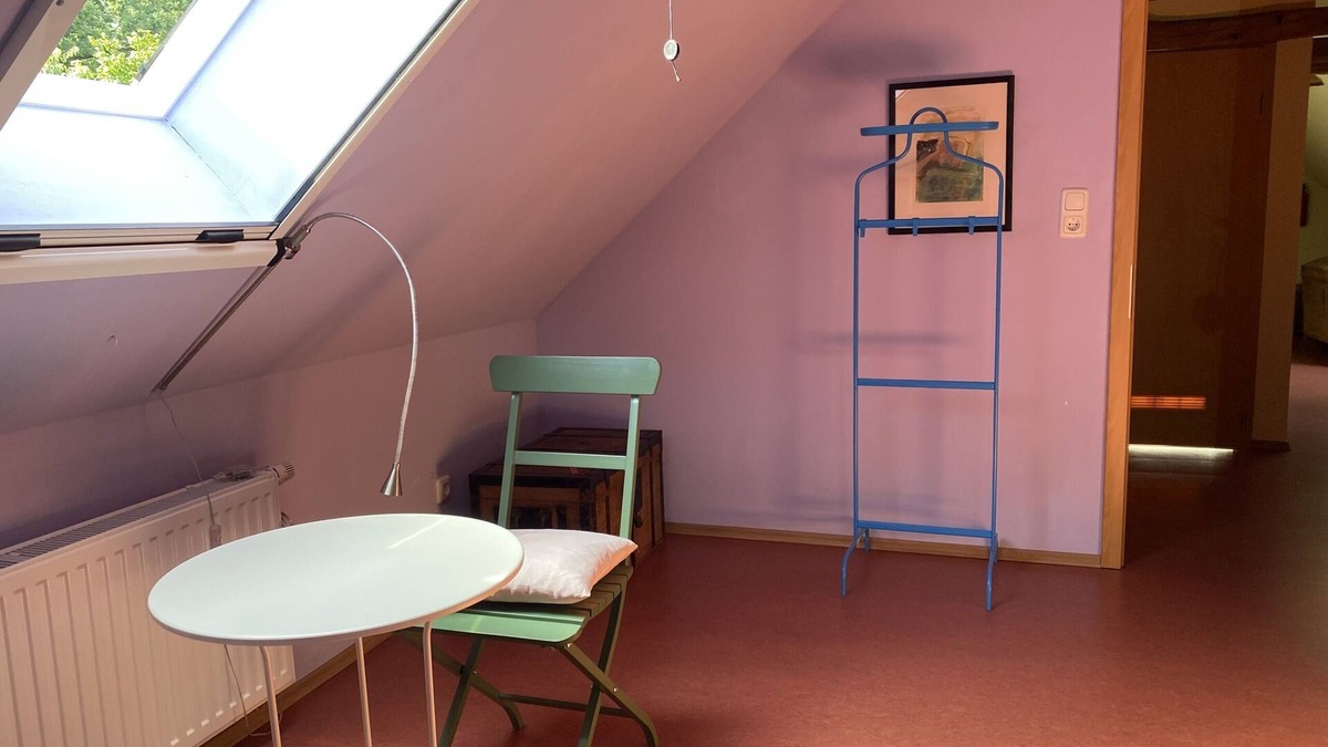 Amt Neuhaus Bed & Breakfast | Double Room with shower and toilet in the Privelack paradise garden
