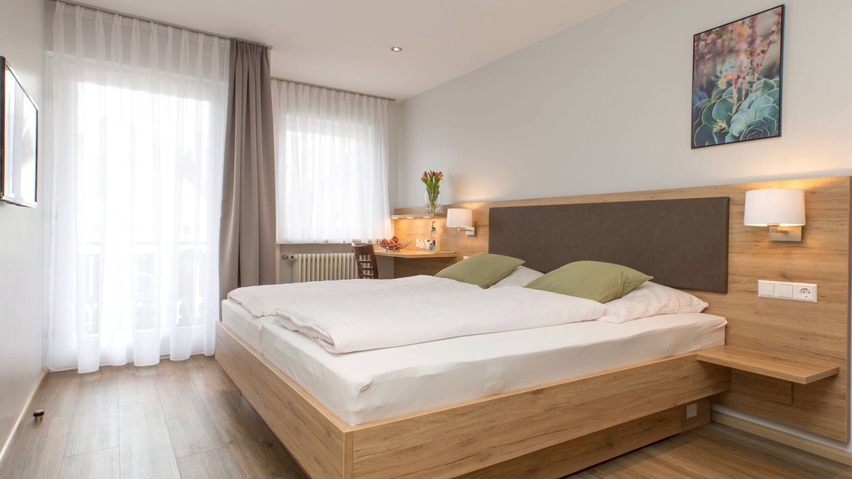 Haslach im Kinzigtal Apartment | Double Room 2 with Balcony and Wi-Fi