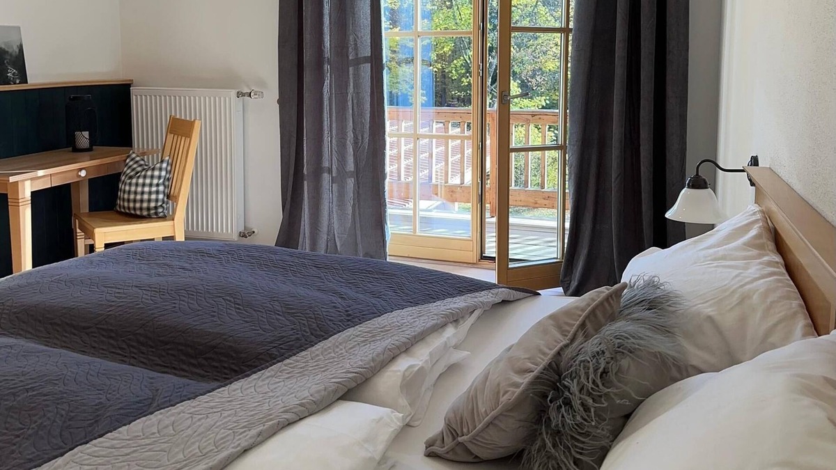 Segeten Apartment | Double room (23sqm) with balcony