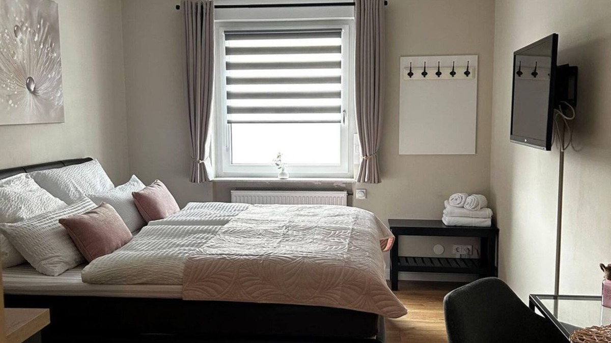 Gusterath Bed & Breakfast | Double room 5 - Living room Gusterath Gäste & Bordinghaus