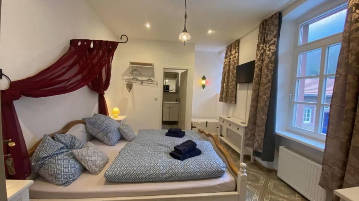 Neuleiningen Bed & Breakfast | Double room Cassablanca - Felsenmühle Neuleiningen