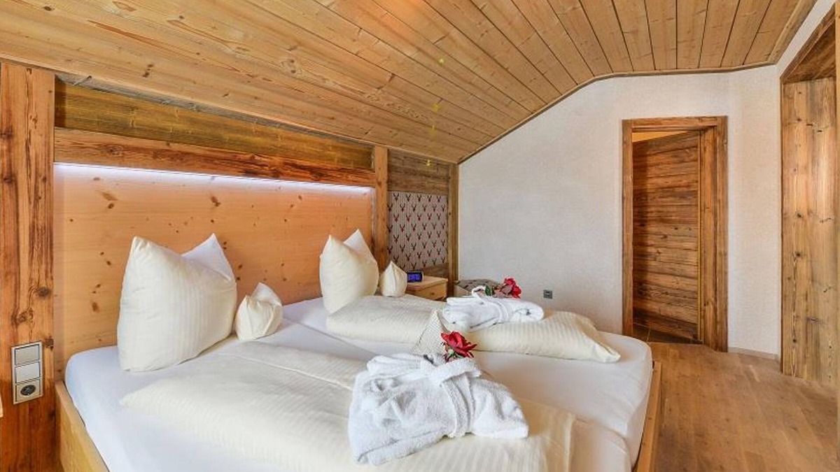 Sonnen Apartment | Double room Cat. A (from 7 nights) - Kur- & Vitalhotel Sonnen