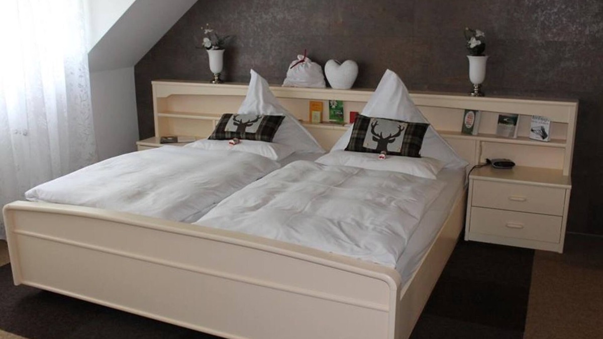 Brodenbach Cottage | Double room comfort - Mosel-Pension Gästehaus Christiane