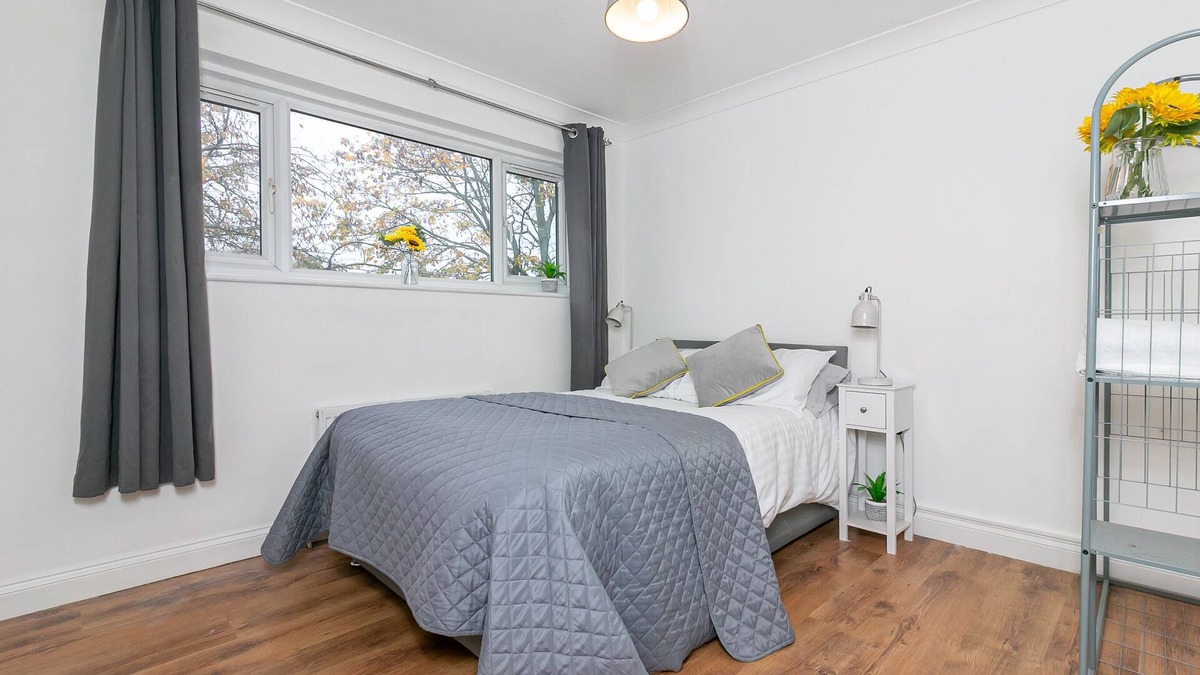 Chesfield House | Double room-Comfort-Shared Bathroom