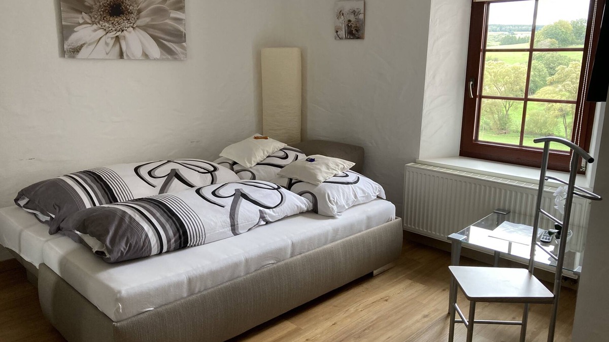 Borler Bed & Breakfast | Double room comfortably furnished with own bathroom