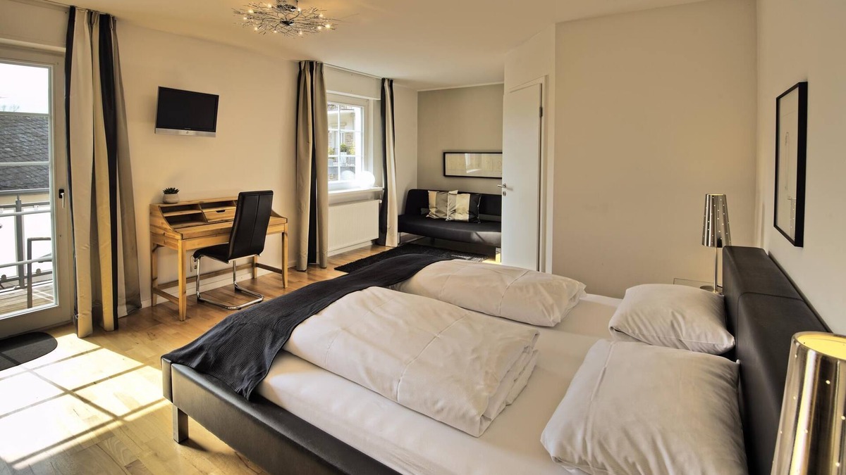 Trittenheim Bed & Breakfast | Double room-Deluxe-Ensuite-Balcony-Doppelzimmer mit Balkon