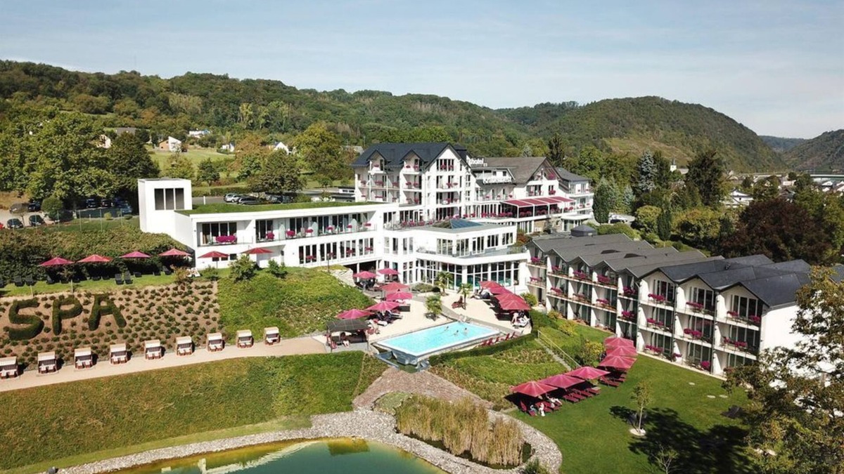Loef House | Double Room Deluxe Wellness Shower-HP Rate BI 2P - Moselstern Parkhotel