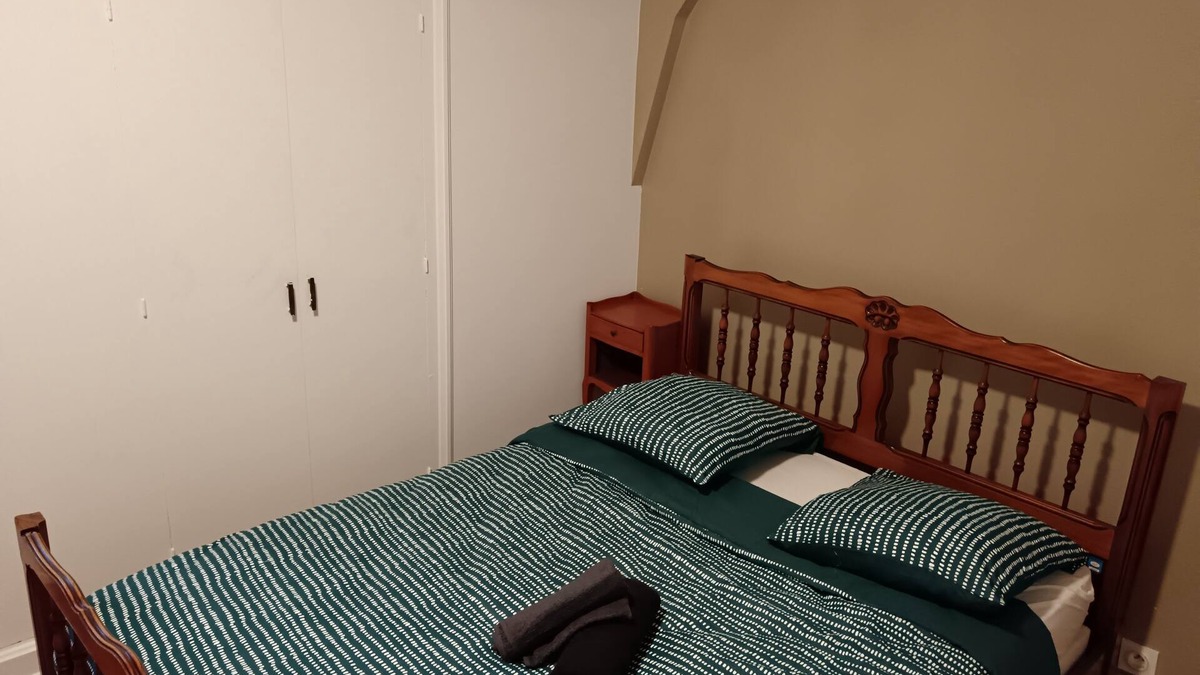 Carhaix-Plouguer House | Double room in Ty Coz in downtown Carhaix