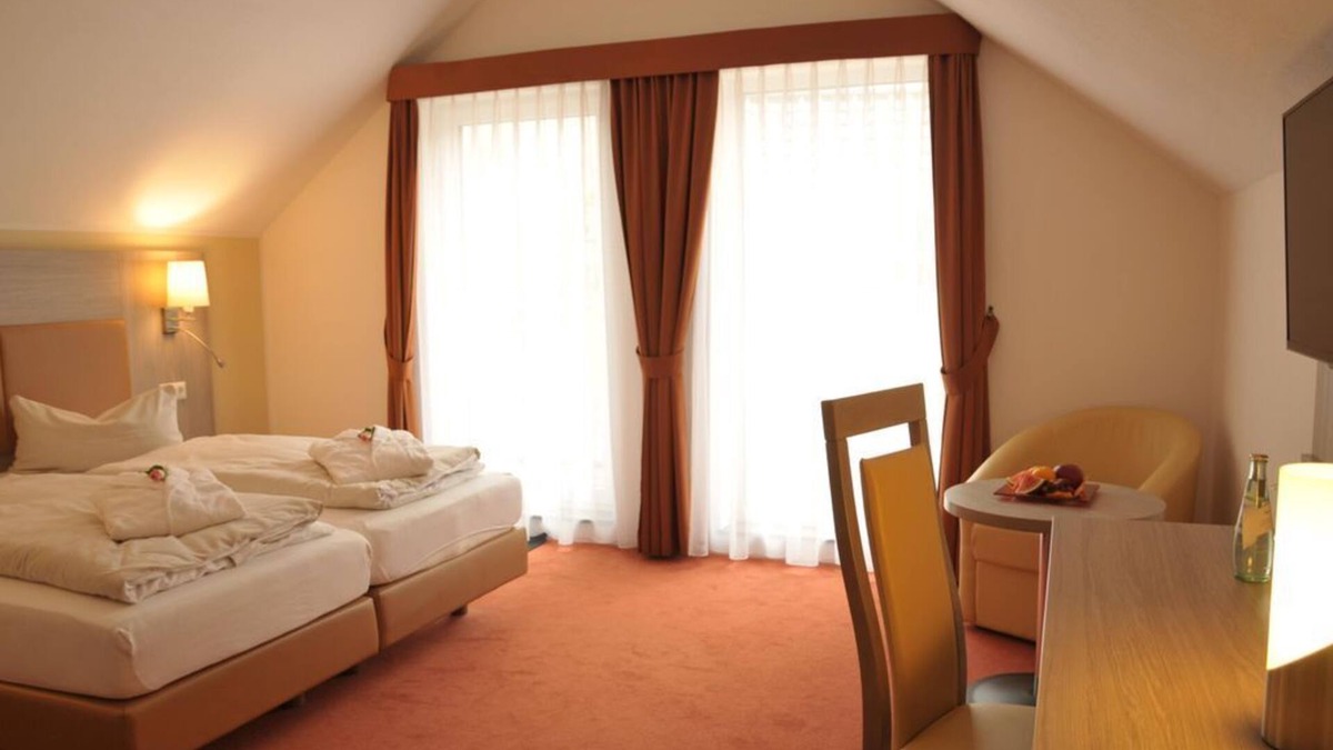 Steffeln House | Double Room "Moijisch" Shower/WC - Vulkanhotel balance selfness