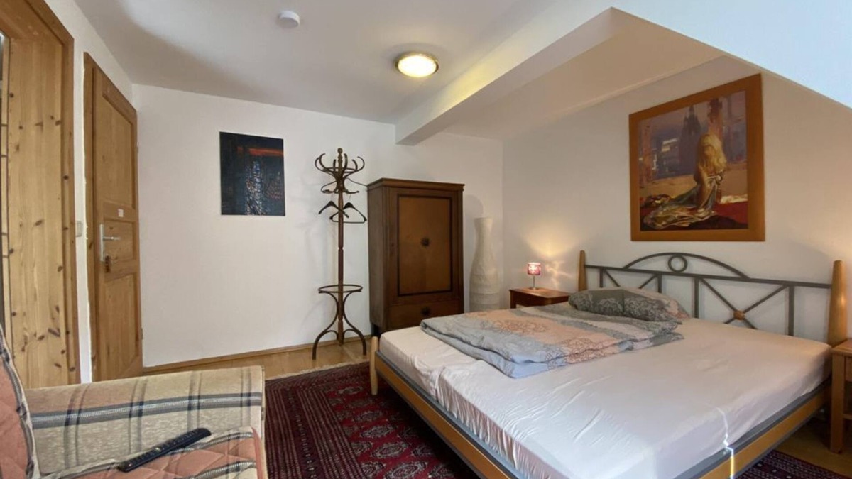 Neuleiningen Bed & Breakfast | Double room New York with French balcony Bed - Felsenmühle Neuleiningen