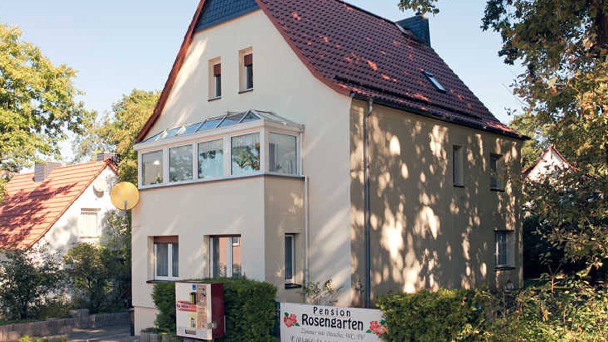 Sangerhausen Apartment | Double room No. 1 - Pension Rosengarten