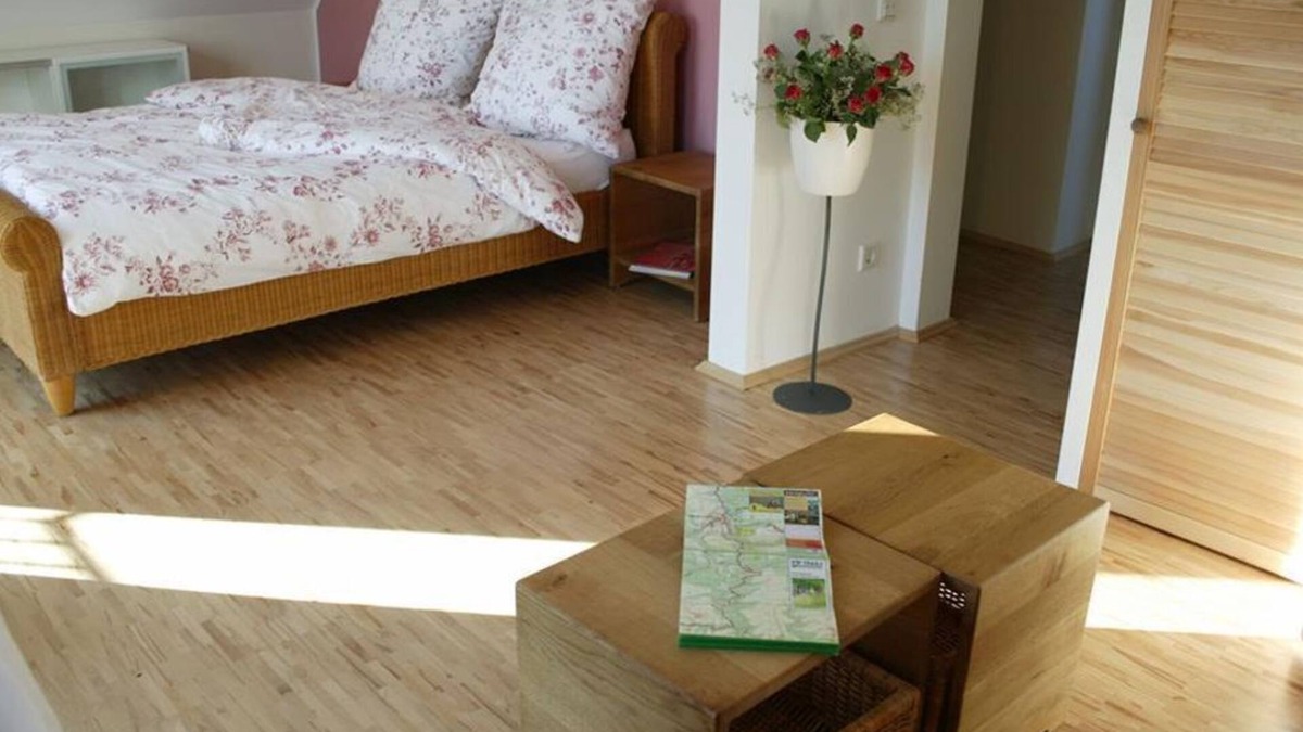 Manderscheid Cottage | Double room No. 78 Shower/WC - Pension Haus Sonneck
