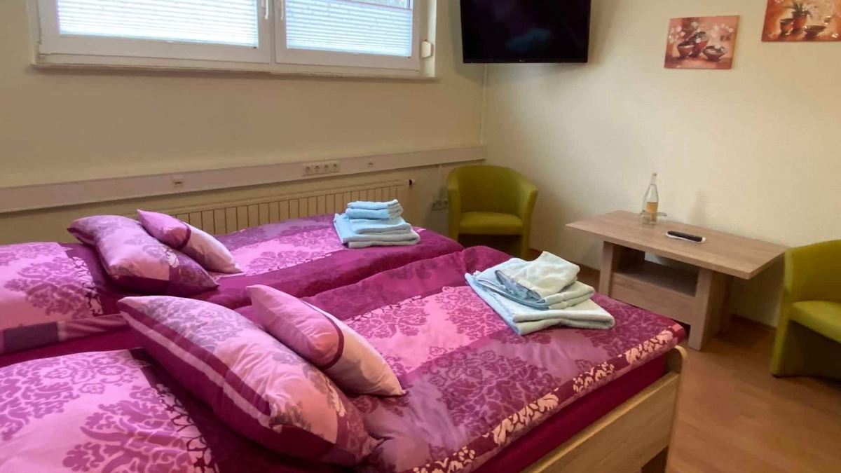 Dreiheide Apartment | Double Room - Pension Kristen At the monument Süptitzer heights
