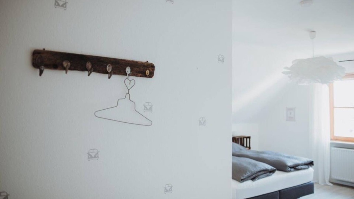 Vendersheim Apartment | Double room, shower, toilet - Strausswirtschaft & Gästehaus Janson, winery