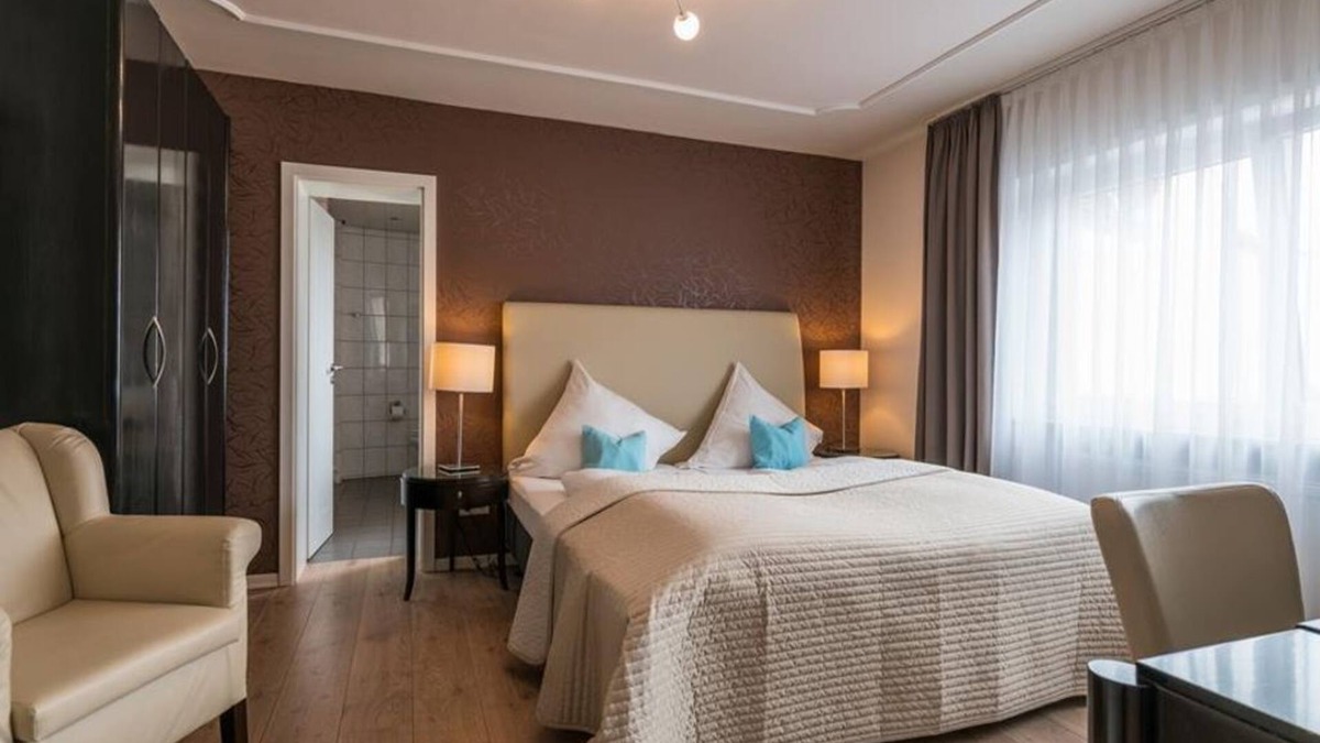 Speyer House | Double room, shower, WC, non-smoking - Hotel Zum Augarten