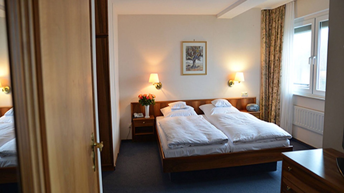 Badenweiler Apartment | Double room with balcony