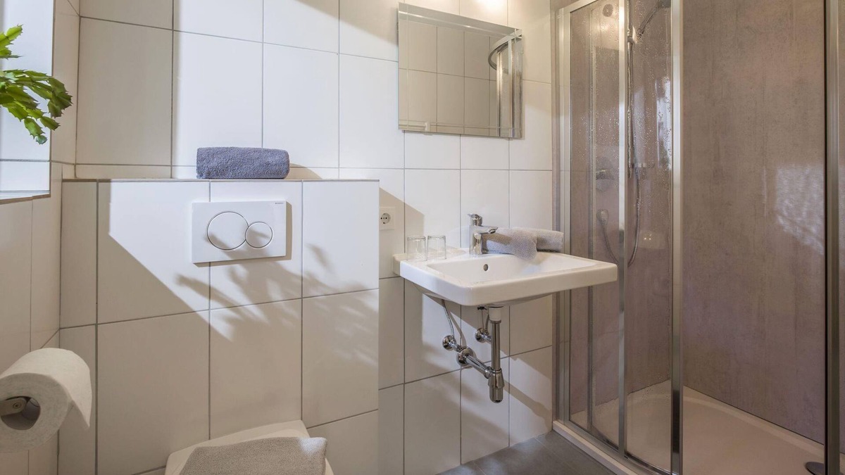 Soell Cottage | Double room with balcony - B&B Sport Mayr