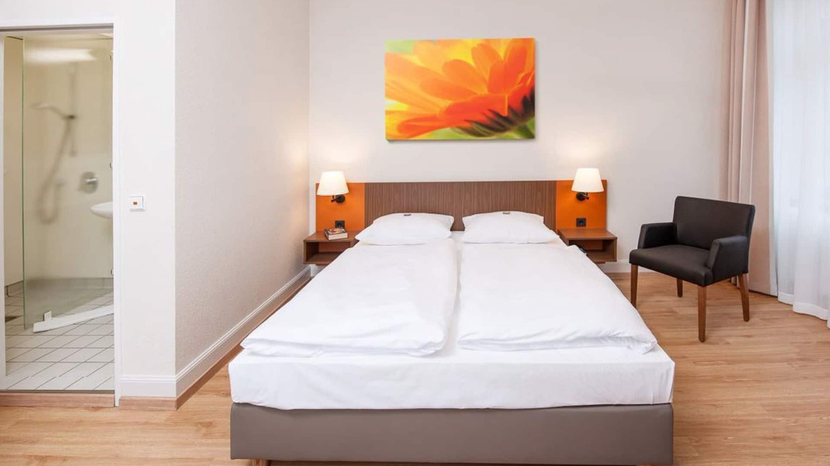 Rastatt Apartment | Double room with queen-size bed