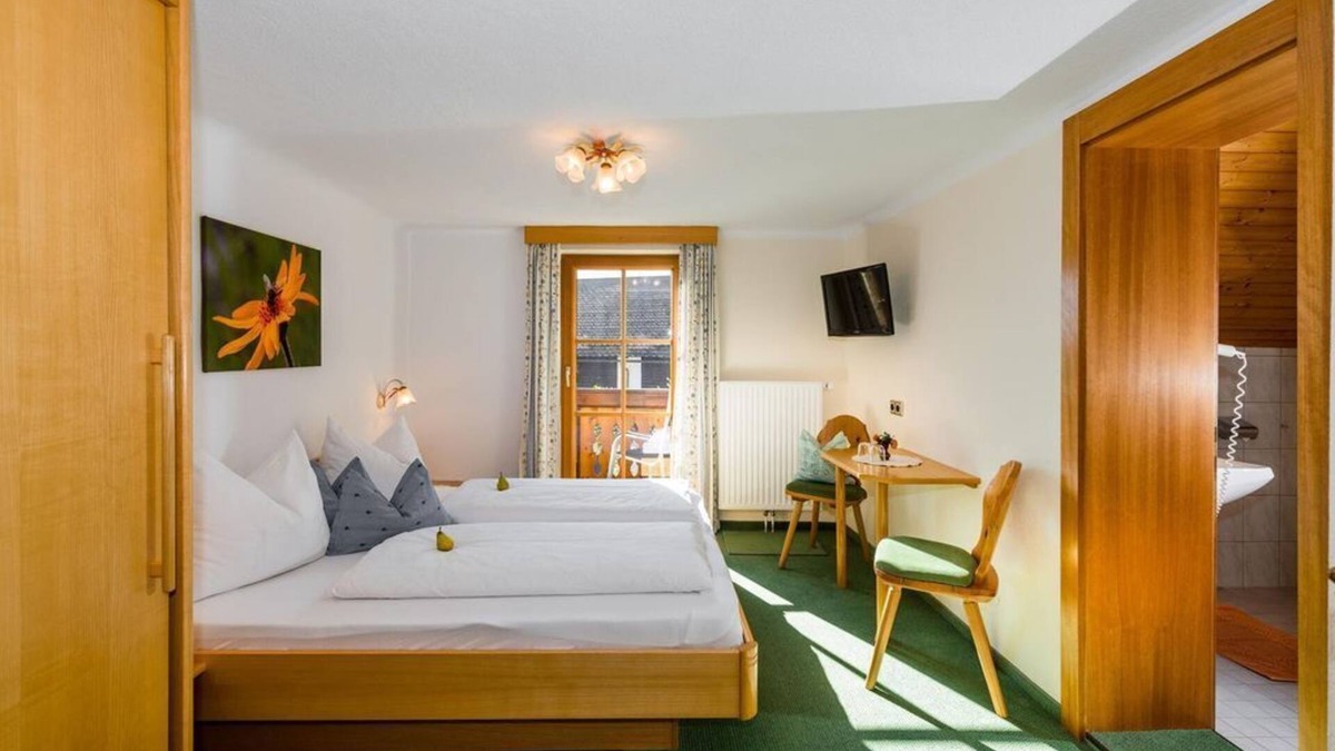 Weissenbach Other | Double room with shower, WC (short booking rate) - Linharterhof - Urlaub am