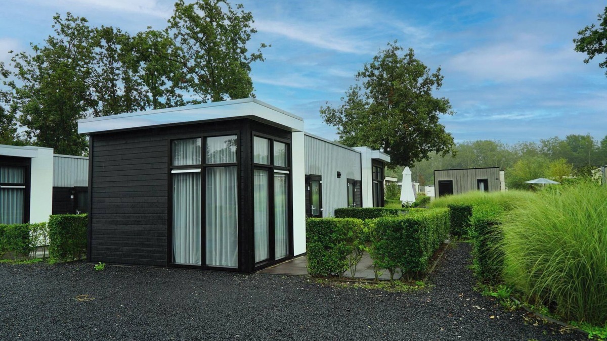 Velsen-Zuid House | Double room with terrace