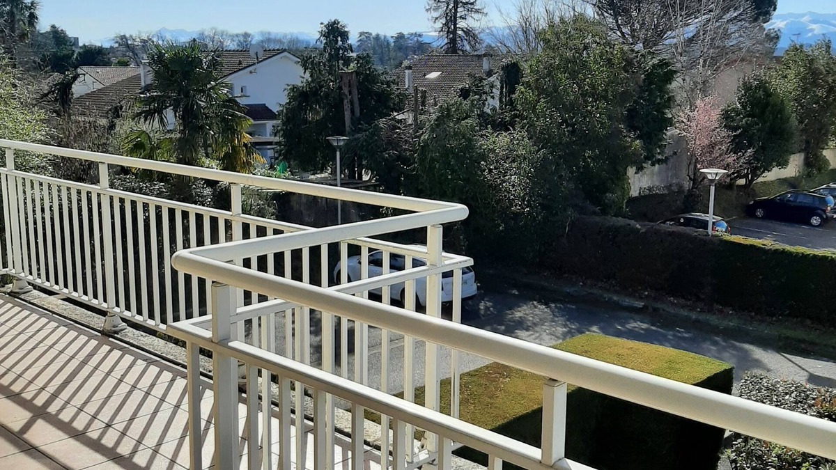 Billere Condo | Double terrace apartment with mountain view