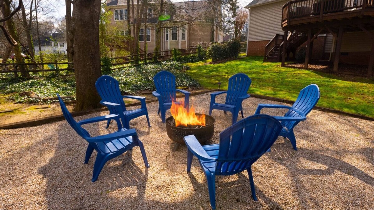 Charlotte House | Double the Fun | Sleeps 24 | Two Homes