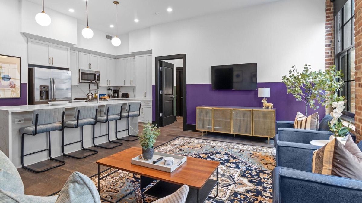 Faubourg Lafayette House | DOUBLE THE SPACE! XL Condo with TWO Living Rooms + TWO Kitchens