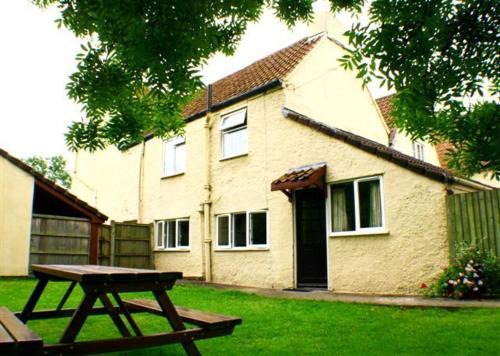 Hewish Apartment | Doubleton Farm Cottages
